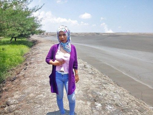 gambar toket jilbab