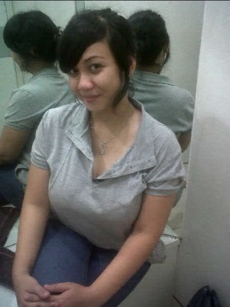 memek gede pembantu