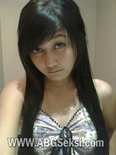 telanjang bugil