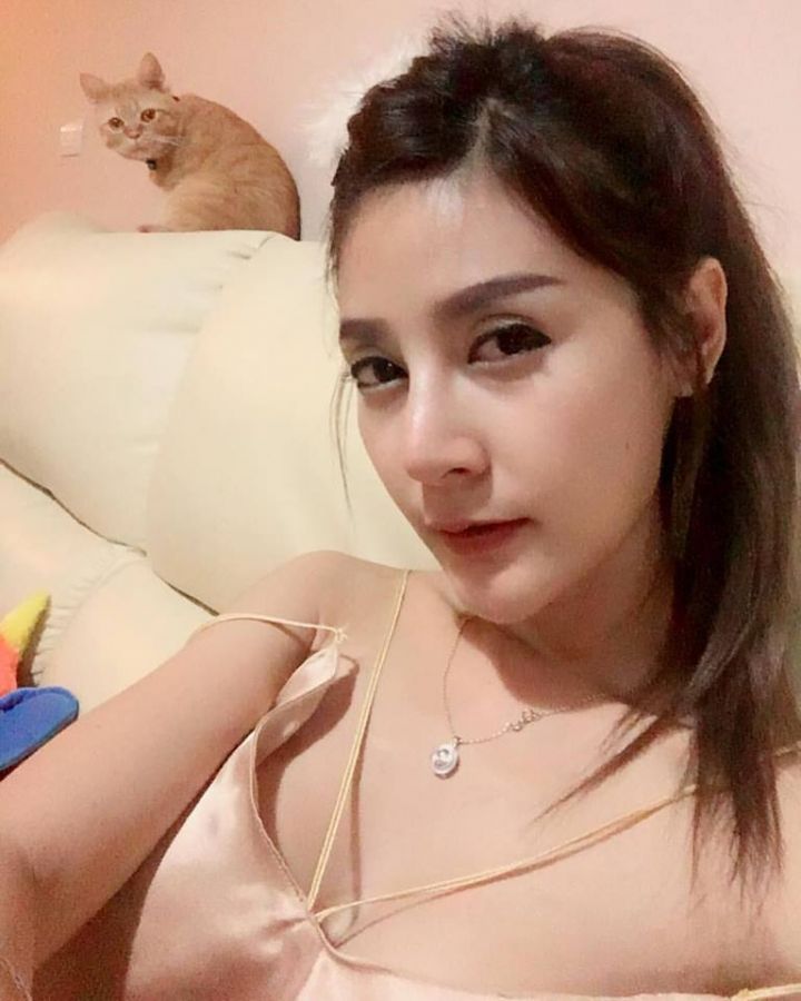 istriku di entot tukang becak