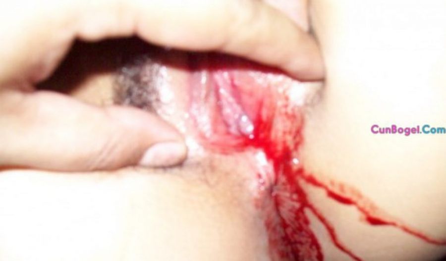 danielle udell gambar memek online