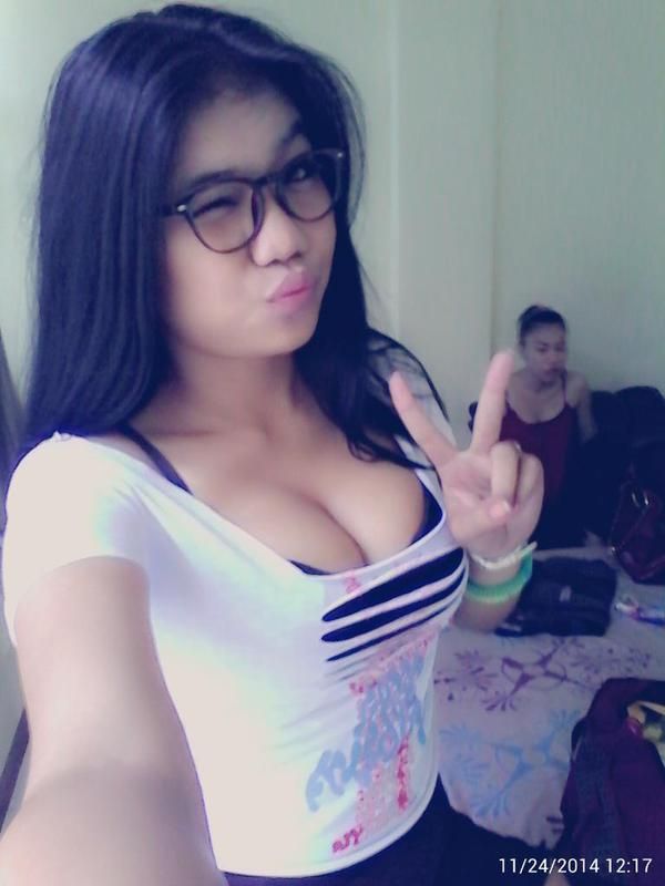 cewek montok mulus