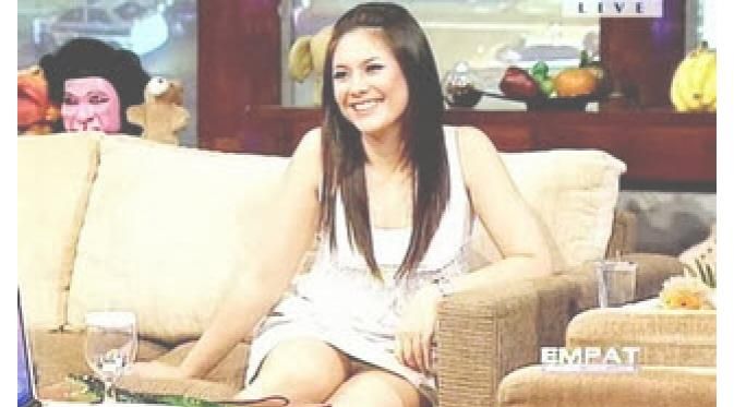 syahrini celana dalam