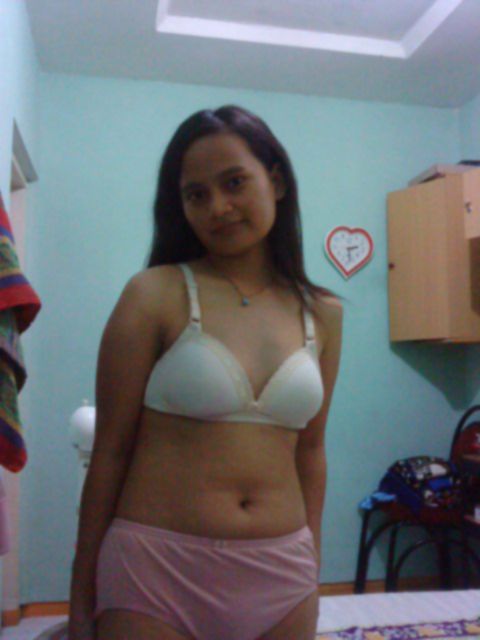 model bugil