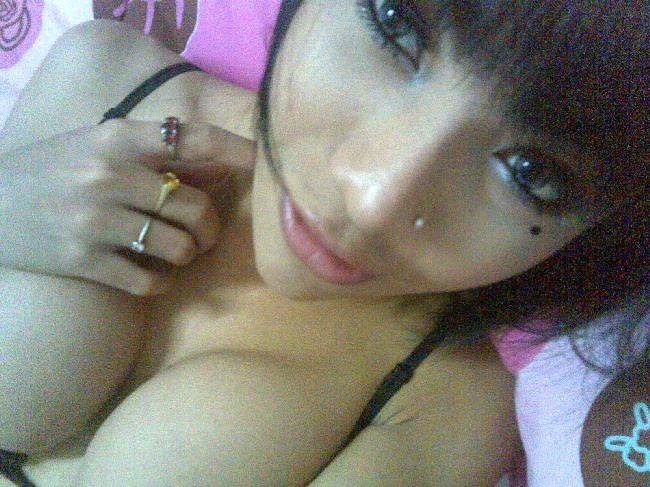 memek ngangkang