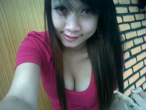 gambar cewek ngangkang