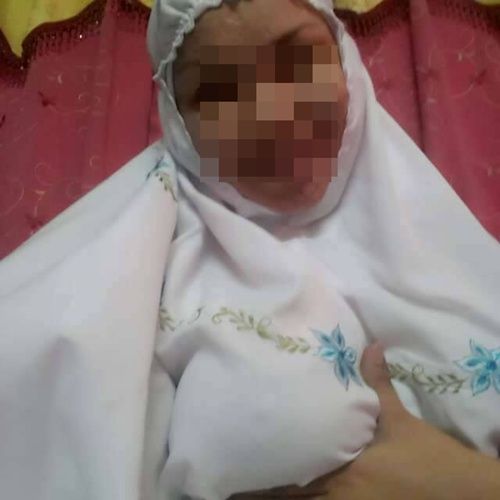 hisap tetek isteri