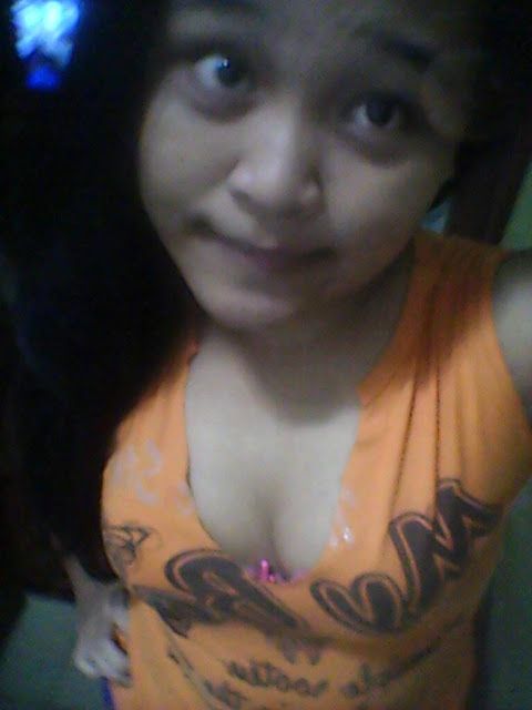 gadis bugil