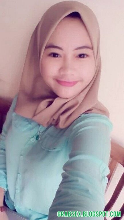 wanita bugil