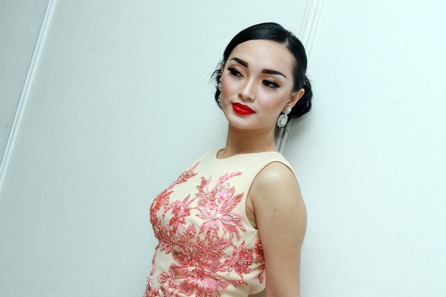 zaskia gotik seksi