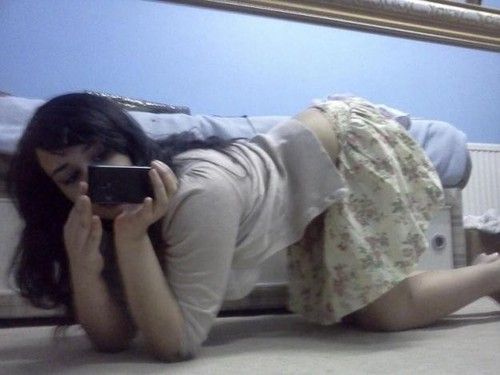 belahan memek cewek bugil