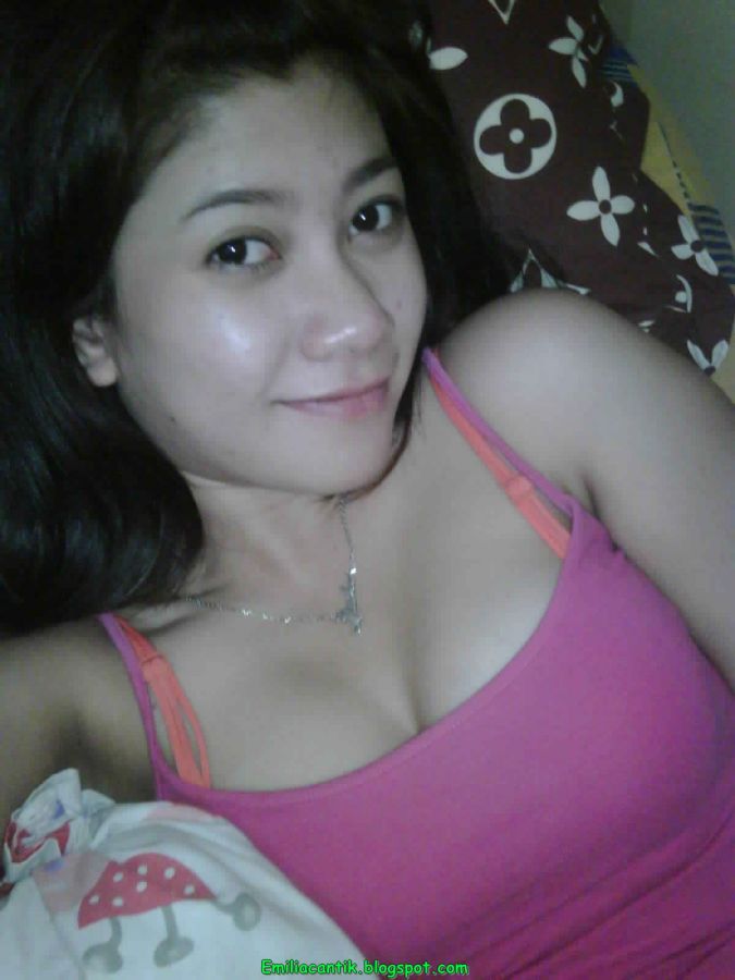 gadis seksi cantik hot