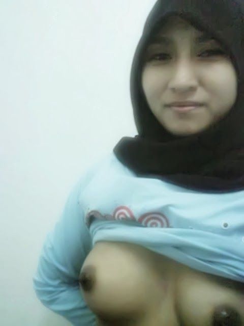 cantik bugil masturbasi