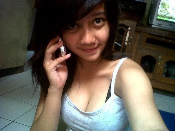 memek bugil lagi ngangkang
