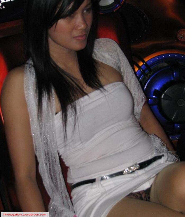 celana dalam artis indonesia