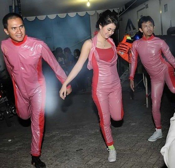 kumpulan gambar ngentot memek bandung