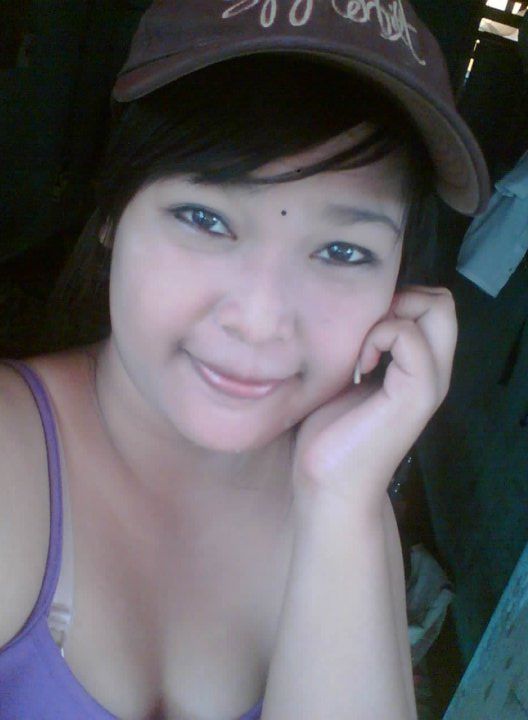 ngintip cewek mandi telanjang