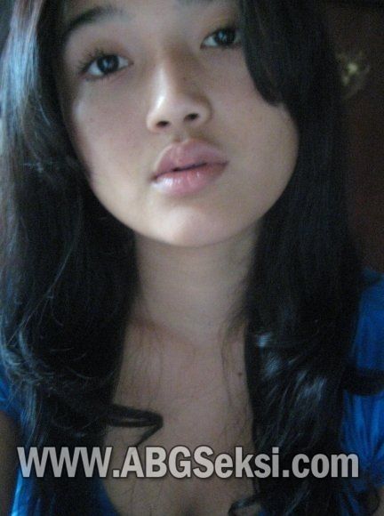 cewek smp bugil pamer memek