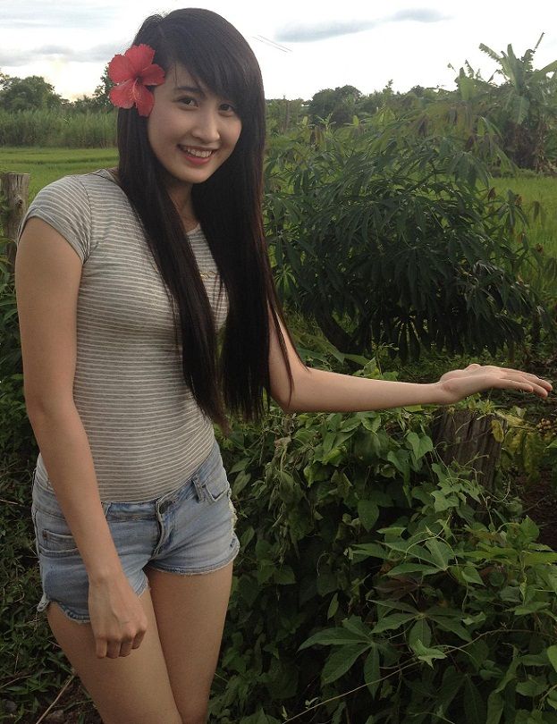 ngintip cewek mandi telanjang