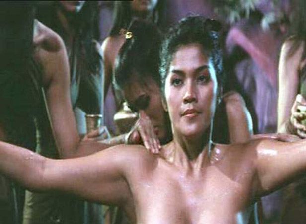 artis bugil indonesia pamer meki