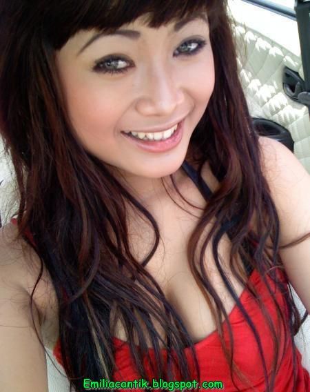gadis bugil hot