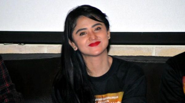 dewi perssik
