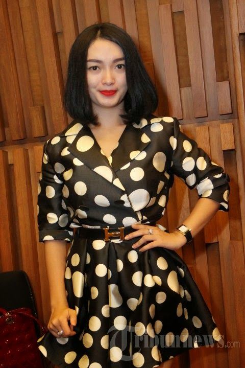 siti badriah vs zaskia gotik
