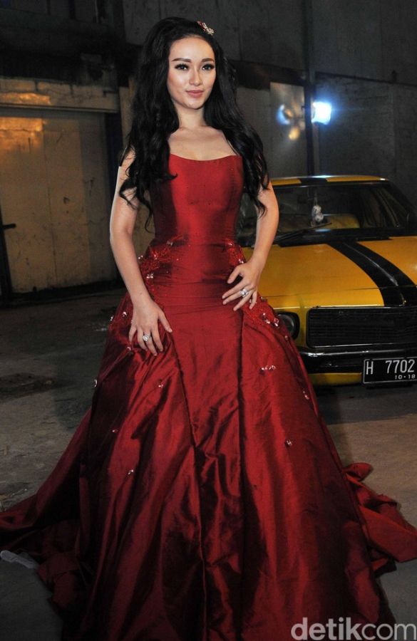 cetar baju zaskia gotik