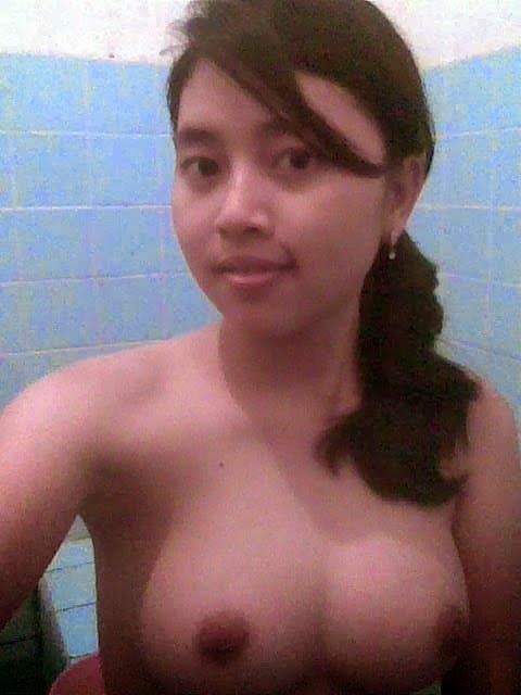 cewek jilbab bandung bugil