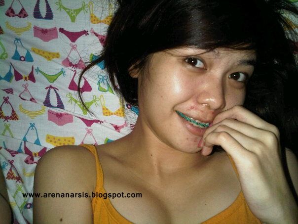 kacamata cewek berhijab untuk