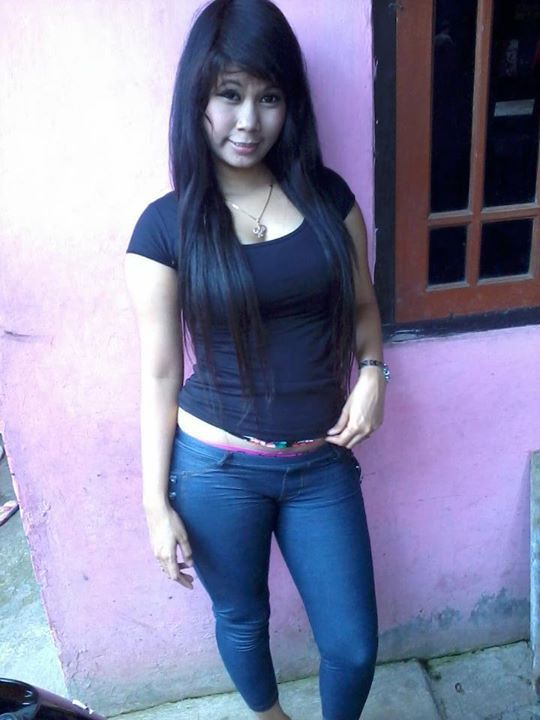 wanita bugil