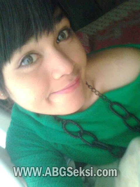 gadis cantik manado