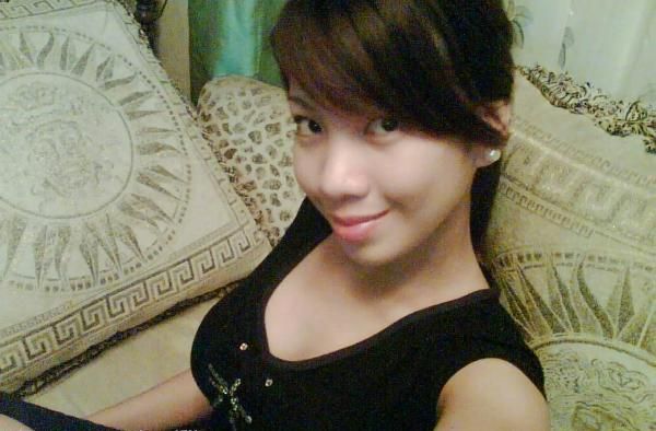 gadis bugil