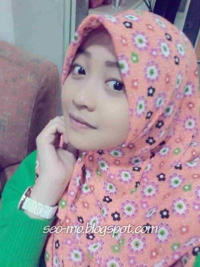 memek bugil lagi ngangkang gadis