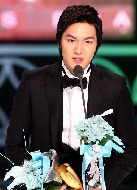 lee min ho kiss