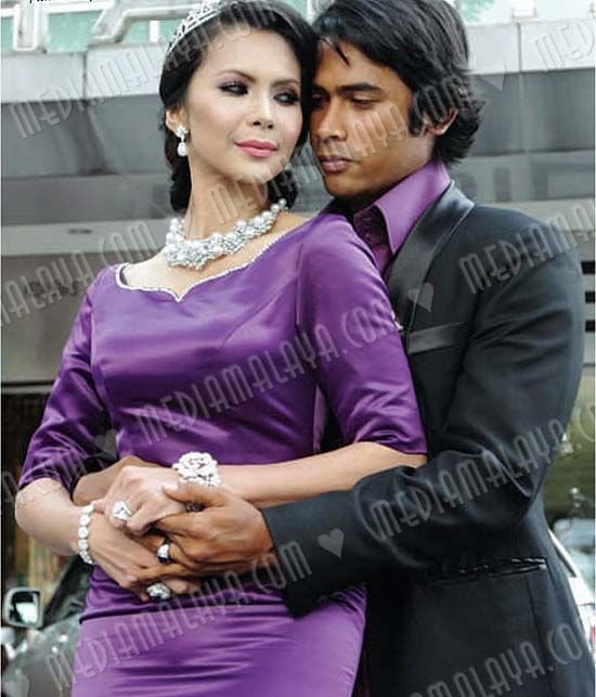 pepek perempuan