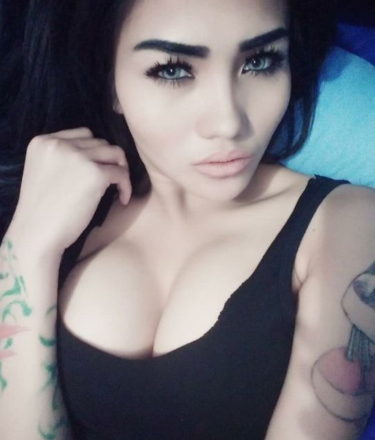 puting susu besar