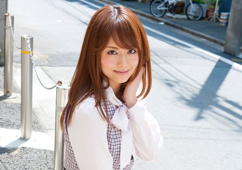 susu montok artis