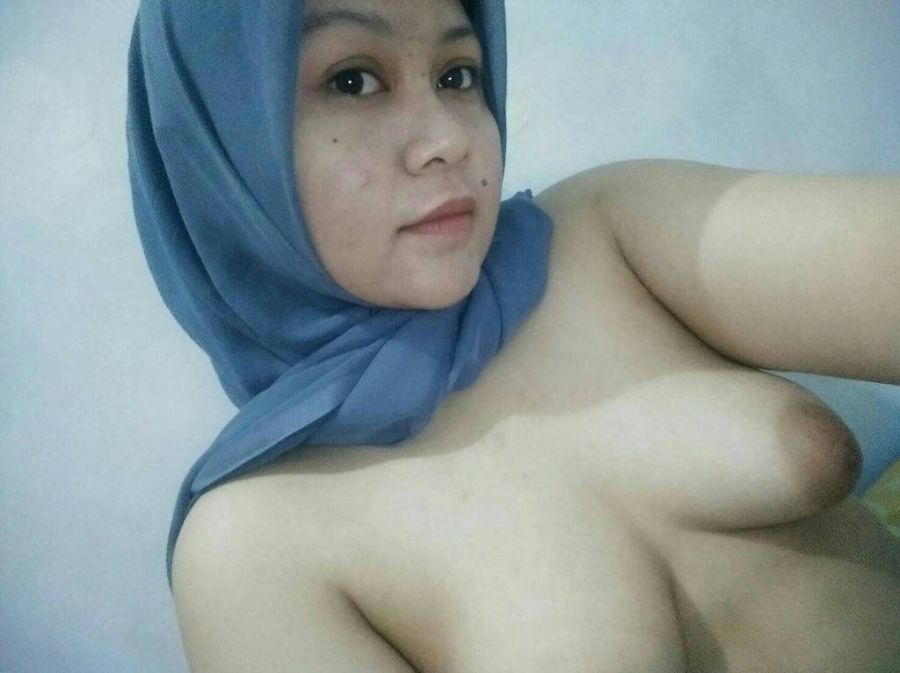 toket gadis berjilbab