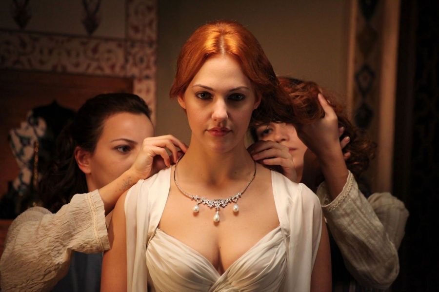 meryem uzerli body