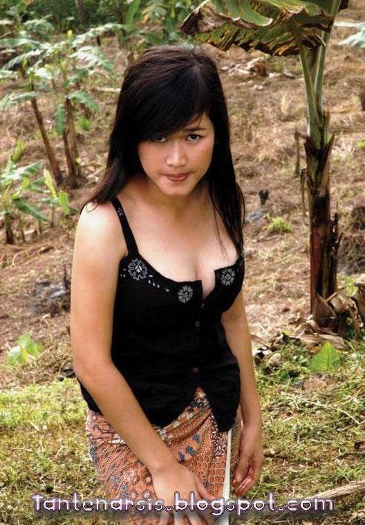 kartika montok