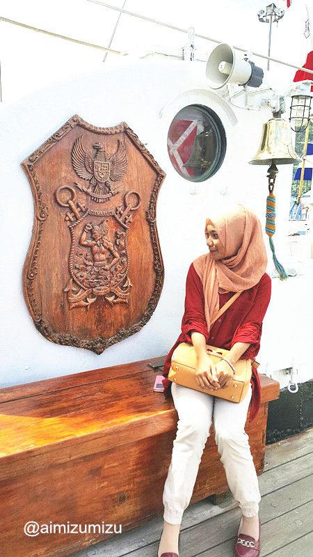 jilbab toket gede