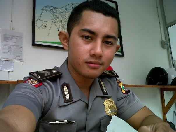tetek