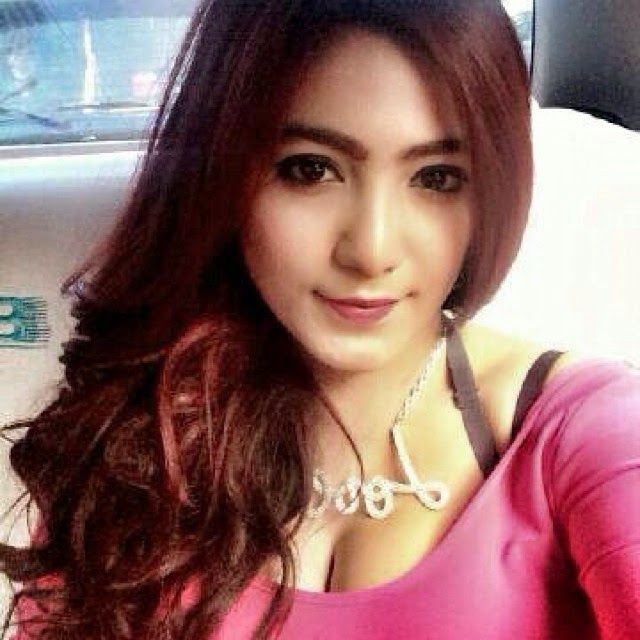 maudy ayunda model
