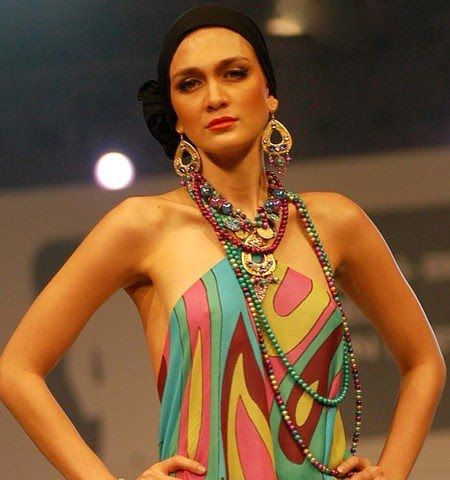 luna maya dan ariel peterpan