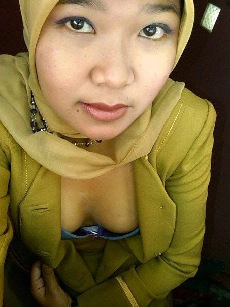 memek bugil lagi ngangkang