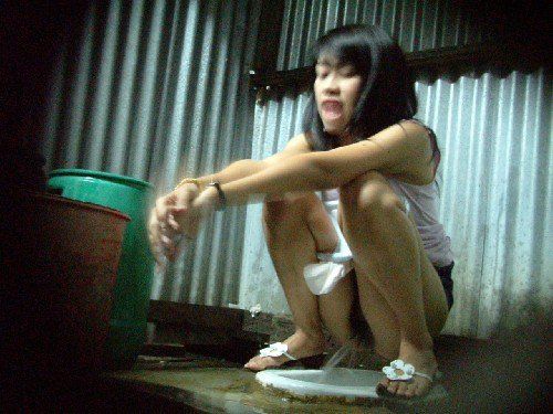 ngintip artis di kamar mandi