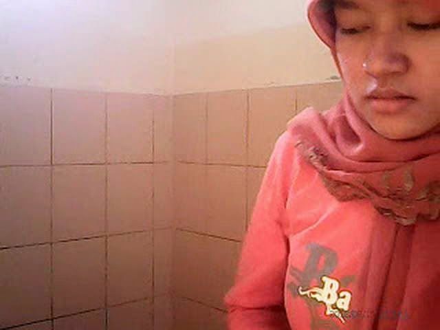 ngintip memek abg