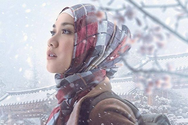 gambar memek luna maya