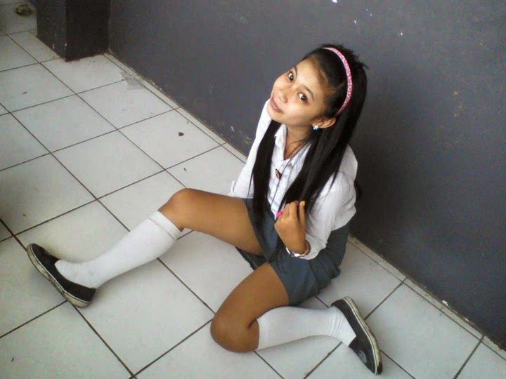 cium celana dalam bekas
